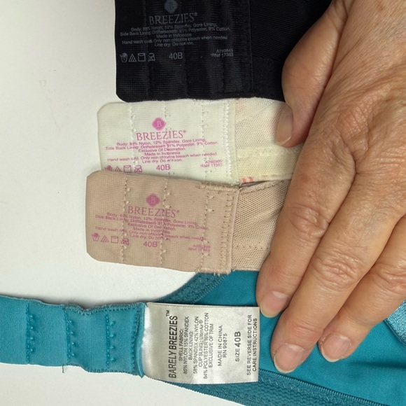 40B - 4 set Breezies Women's Bras - Black, Cream, Pink Camo and Teal - Picture 5 of 14